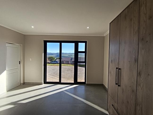 4 Bedroom Property for Sale in Hartenbos Heuwels Western Cape